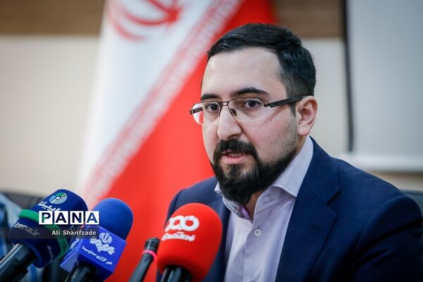 نشست خبری معاون اتاق ایران