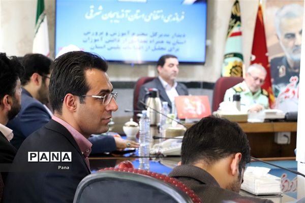 دیدار مدیرکل آموزش و پرورش آذربایجان شرقی با فرمانده نیروی انتظامی آذربایجان شرقی