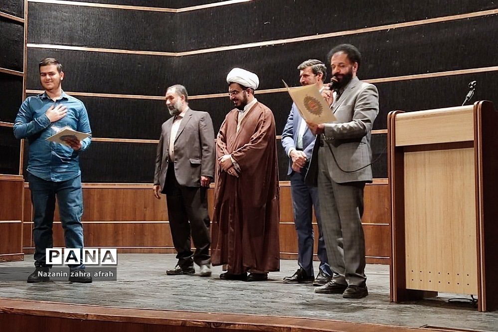 مراسم  تجلیل از هنرمندان شاخص شرق استان تهران در دماوند