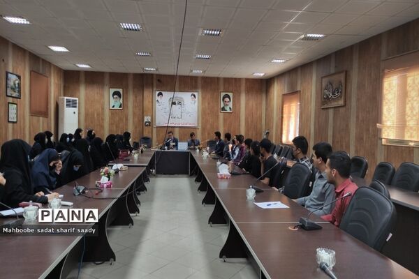 برگزاری نشست مجمع اعضا و مربیان سازمان دانش‌آموزی آموزش و پرورش ناحیه 4 شیراز