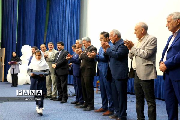 همایش ملی بزرگداشت روز جهانی تخم مرغ در تبریز