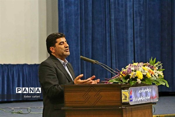 همایش ملی بزرگداشت روز جهانی تخم مرغ در تبریز