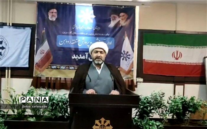 در تربیت تمام‌ساحتی دانش‌آموزان، بصیرتی محمدی استوار بر بنیان‌های امت اسلامی ایجاد شود‌/ فیلم
