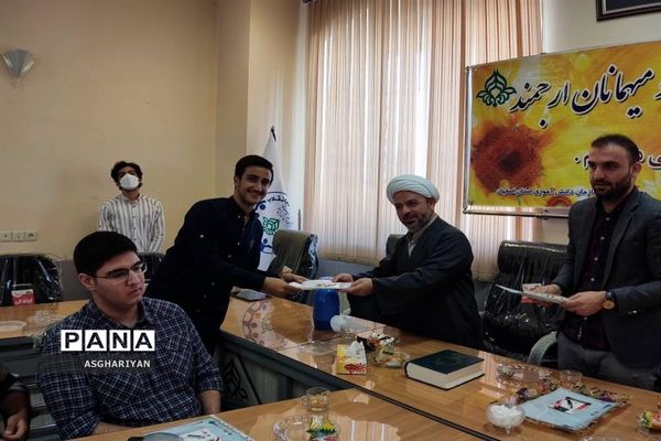 تجلیل از دانش‌آموز‌‌خبرنگاران عضو خبرگزاری پانا‌ استان اصفهان