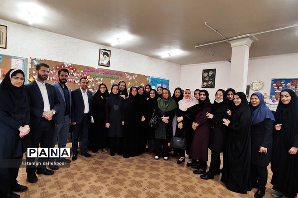 برگزاری جشن عاطفه‌ها با هدف ترویج همدلی از کودکی در دبستان دخترانه حضرت مریم (س)