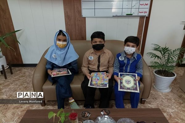 تجلیل از دانش‌آموزان برگزیده مسابقات نقاشی هفته فراجا استان بوشهر