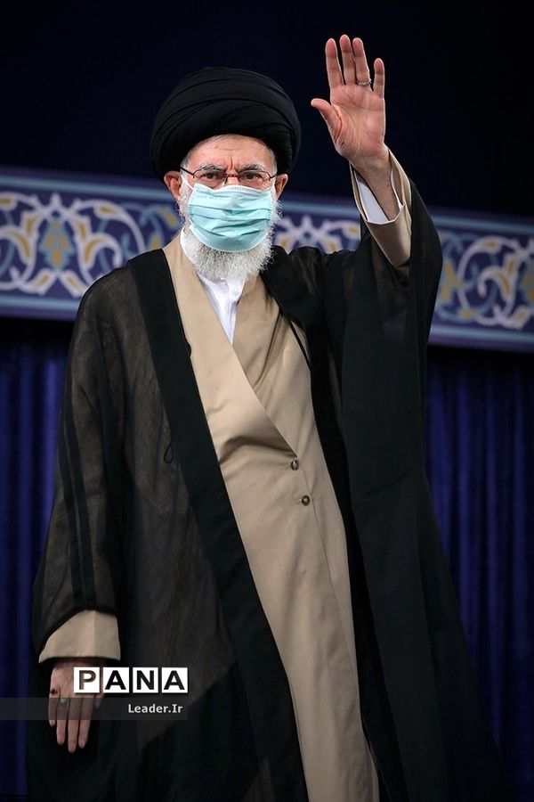 دیدار دست‌اندرکاران دومین کنگره شهدای ورزشکار با رهبر معظم انقلاب