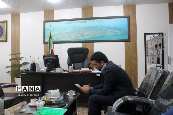 نشست معاون تربیت‌بدنی و سلامت آموزش و پرورش استان بوشهر با  رئیس هیات ورزش روستایی و بازی‌های بومی محلی استان