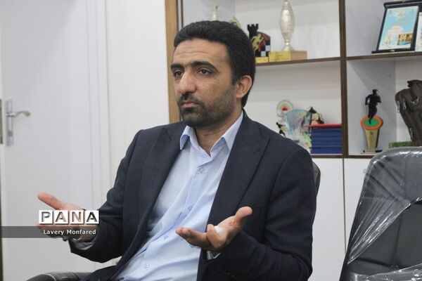 نشست معاون تربیت‌بدنی و سلامت آموزش و پرورش استان بوشهر با  رئیس هیات ورزش روستایی و بازی‌های بومی محلی استان