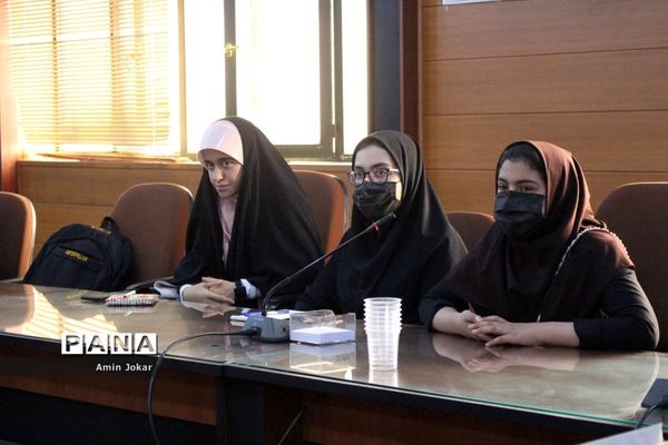 برگزاری نشست تبیینی سواد رسانه‌ای ویژه دانش‌آموز‌خبرنگاران خبرگزاری پانا فارس