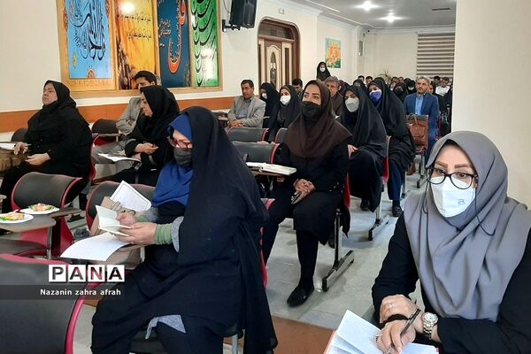 آیین تکریم و معارفه معاون پرورشی و تربیت‌بدنی آموزش و‌ پرورش رودهن