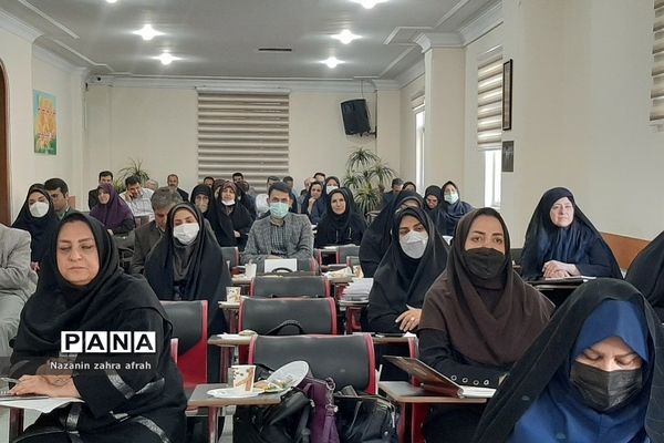 آیین تکریم و معارفه معاون پرورشی و تربیت‌بدنی آموزش و‌ پرورش رودهن