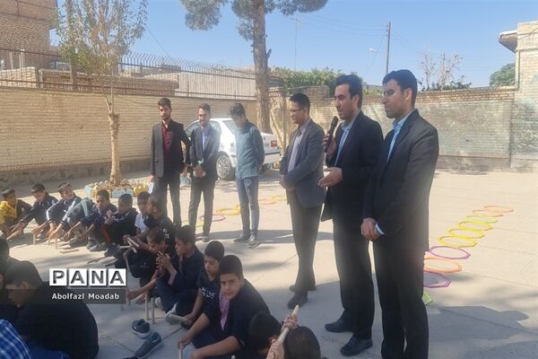 گرامیداشت هفته ملی کودک در مدارس شهید پاکزاد و مرحوم زرتاش، خلیل‌آباد