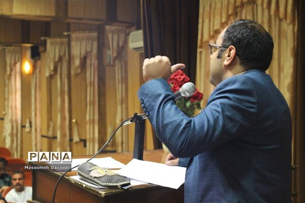 برگزاری جلسه توجیهی طرح سکوی ایران قوی در ناحیه 3 شیراز