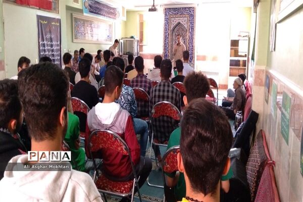 محفل شعر دانش‌آموزان دبیرستان نمونه دولتی شمس تبریزی
