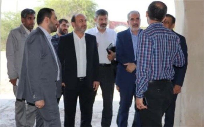 بازدید وزیر آموزش و پرورش از روند آماده‌سازی اردوگاه دانش‌آموزی جزیره هرمز