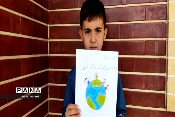 برپایی نمایشگاه نقاشی در دبستان ولی محمدی صفادشت