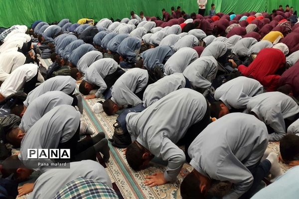 زنگ نماز در مصلای صفادشت نواخته شد