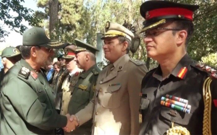دریادار تنگسیری: امنیت کشورمان را با هیچ موضوعی عوض نمی‌کنیم