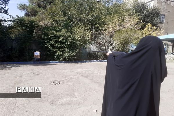 مسابقات تیراندازی در اداره آموزش و پرورش منطقه 16