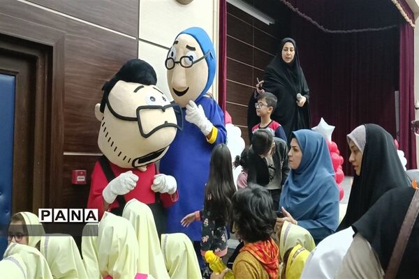 برگزاری جشن هفته ملی کودک در فرهنگسرای بعثت صفادشت