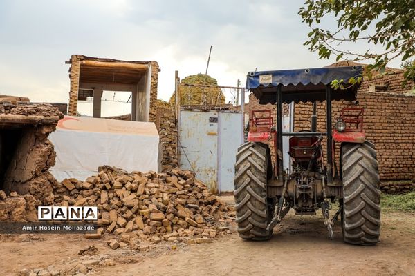 مناطق زلزله زده خوی؛ آغاز عملیات آواربرداری