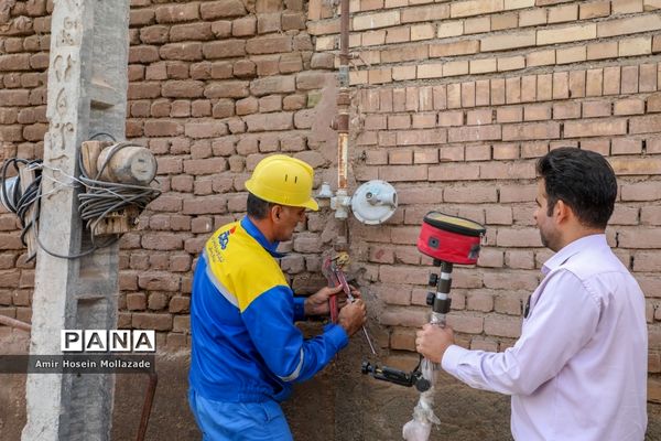 مناطق زلزله زده خوی؛ آغاز عملیات آواربرداری