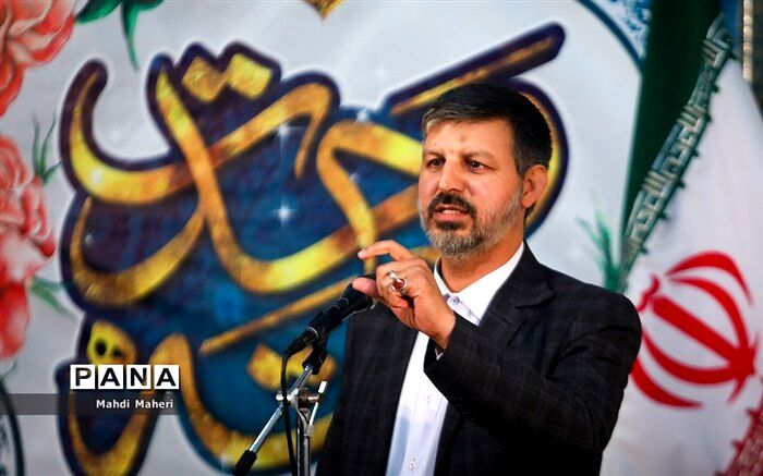 نماز موثرترین و اساسی‌ترین عنصر در تربیت اعتقادی دانش‌آموزان است