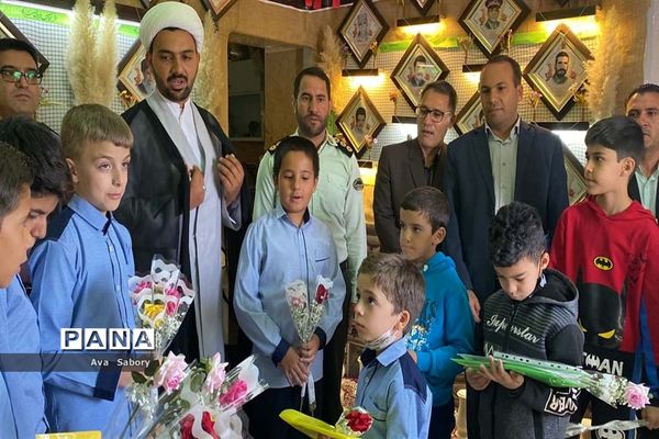 تقدیر از مدافعان امنیت در آباده