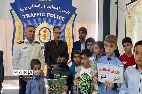 تقدیر از مدافعان امنیت در آباده