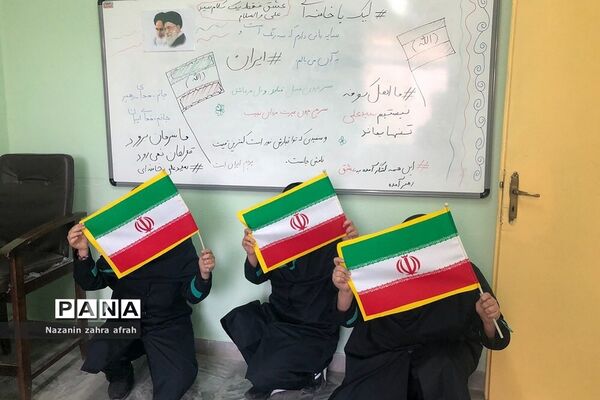 برگزاری پویش لبیک با رهبر در مدارس رودهن