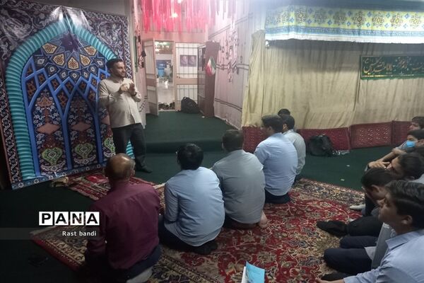 مراسم هفته وحدت در دبیرستان فرهنگ عرفان