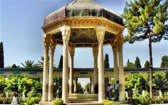شهرت و محبوبیت حافظ شیرازی، سرآمد تمامی اهالی فرهنگ و هنر درسطح ایران و جهان است