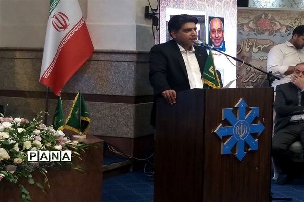 برگزاری همایش افتتاحیه خیرین مدرسه‌ساز در ورامین