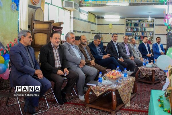 جشن آغازین آموزش قرآن کریم پایه اول ابتدایی در زنجان