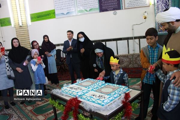 جشن آموزش قرآن مدرسه ابتدایی ادهمی ناحیه یک زنجان
