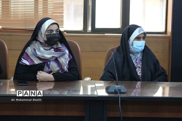 نشست جهاد تبیین ویژه اعضای هیات رئیسه مجلس دانش‌آموزی نواحی چهارگانه شیراز