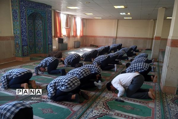 اجرای طرح نور چشم در مدارس منطقه ۱۳ شهر تهران