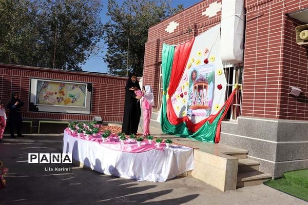 برگزاری آیین حافظ خوانی در مدارس آباده