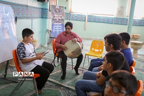 آموزش مرشدخوانی دانش‌آموزی
