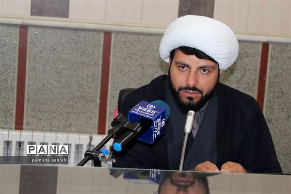 نشست معاونان پرورشی، تربیت‌بدنی و روسای ادرات دانش‌آموزی آموزش و پرورش کرمانشاه