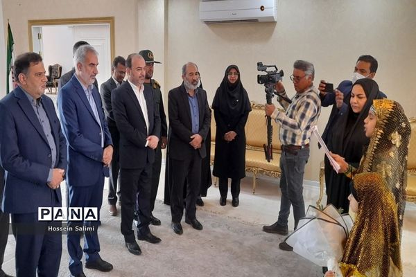 مراسم استقبال از وزیر آموزش و پرورش در فرودگاه بین‌المللی بندرعباس