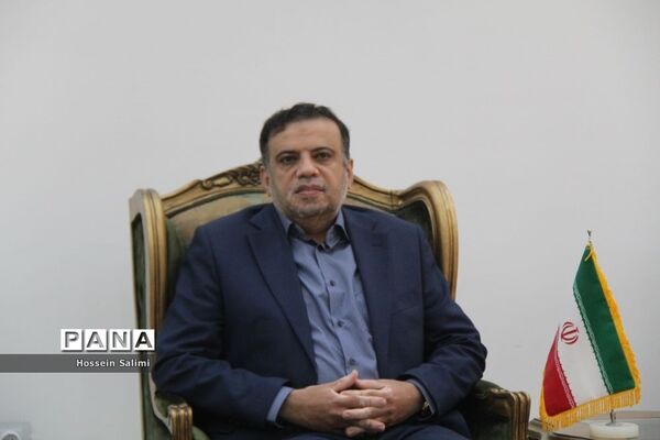 مراسم استقبال از وزیر آموزش و پرورش در فرودگاه بین‌المللی بندرعباس