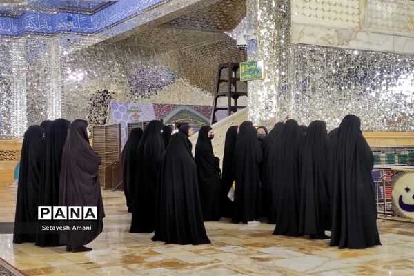اردوی دبیرستان شاهد ارض اقدس در حرم مطهر رضوی