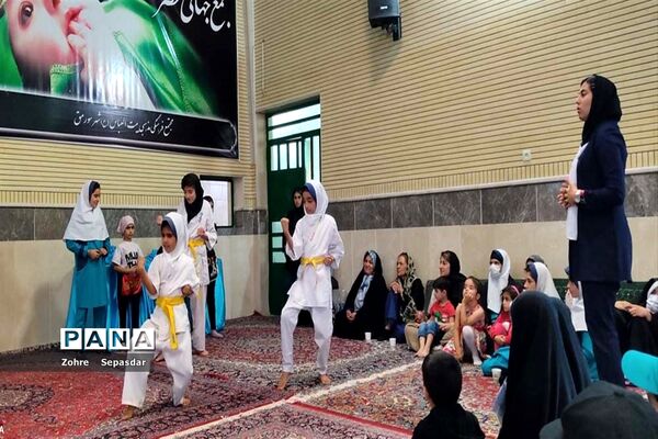 آیین اختتامیه برنامه‌های تابستانه  کانون‌های فرهنگی تربیتی آباده