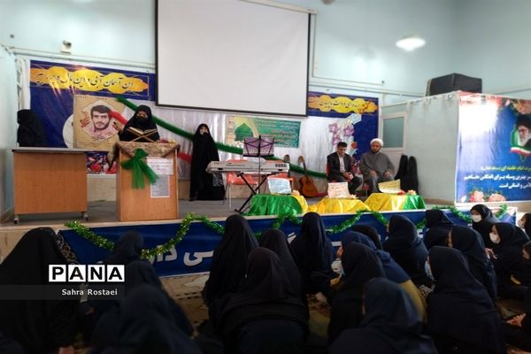 برگزاری جشن میلاد رسول اکرم(ص) و امام جعفر صادق(ع) درمدرسه شاهد فیض