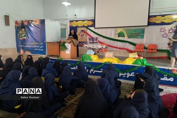 برگزاری جشن میلاد رسول اکرم(ص) و امام جعفر صادق(ع) درمدرسه شاهد فیض