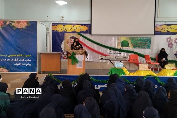 برگزاری جشن میلاد رسول اکرم(ص) و امام جعفر صادق(ع) درمدرسه شاهد فیض