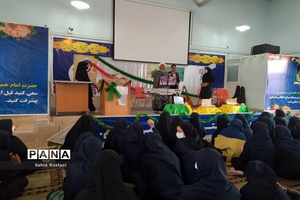 برگزاری جشن میلاد رسول اکرم(ص) و امام جعفر صادق(ع) درمدرسه شاهد فیض