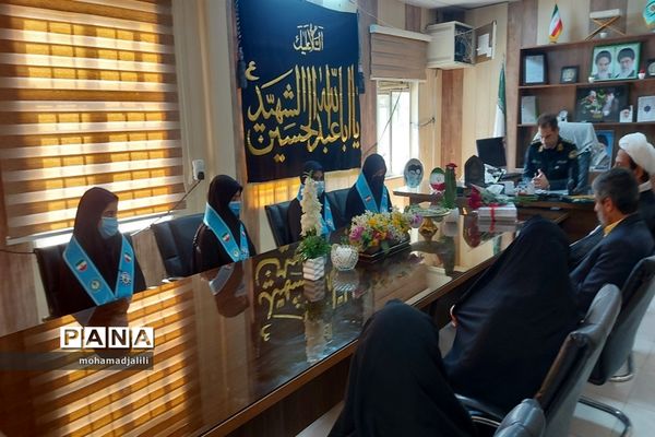 تقدیر از حافظان امنیت کلانتری ۱۳ آزادگان اهواز